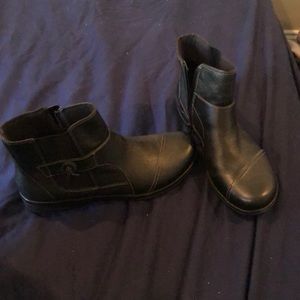 Clark boots size 9.5 NWOT